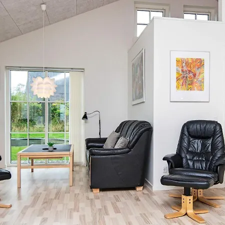 12 Person In Ebeltoft-by Traum *